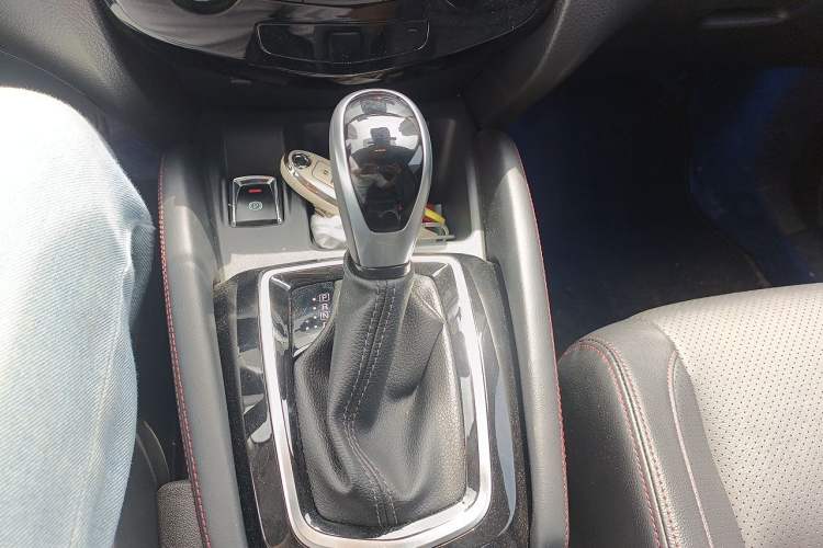 Used Nissan Qashqai 2022 2.0L CVT XV Premier Luxury Edition Gear Lever