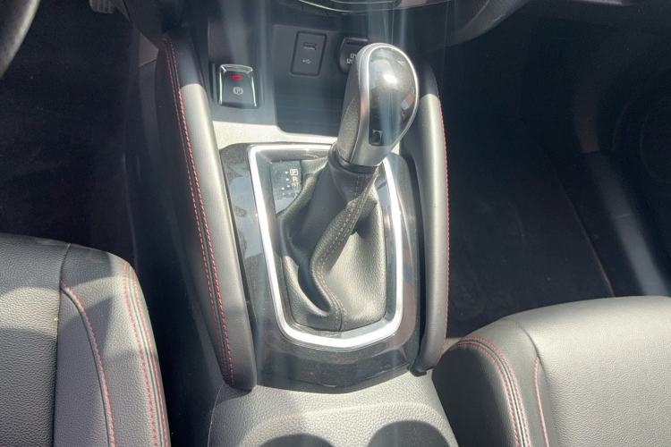 Used Nissan Qashqai 2022 2.0L CVT XV Smart Enjoyment Version Gear Lever