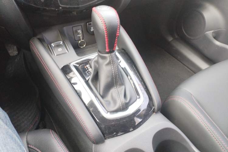Used Nissan Qashqai 2022 2.0L CVT XV Smart Enjoyment Version Gear Lever
