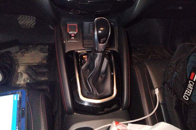 Used Nissan Qashqai 2022 2.0L CVT XV Premier Luxury Edition Gear Lever
