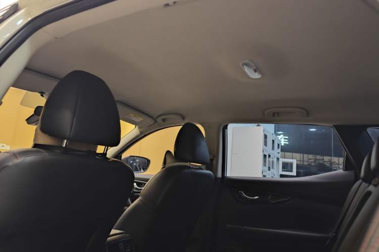 Used Nissan Qashqai 2022 2.0L CVT XV Smart Enjoyment Version Headliner