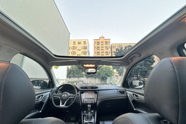 Used Nissan Qashqai 2022 2.0L CVT XV Premier Luxury Edition Headliner
