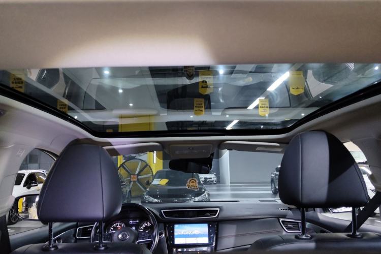 Used Nissan Qashqai 2022 2.0L CVT XV Premier Luxury Edition Headliner
