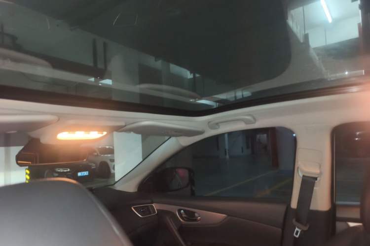 Used Nissan Qashqai 2022 2.0L CVT XV Premier Luxury Edition Headliner
