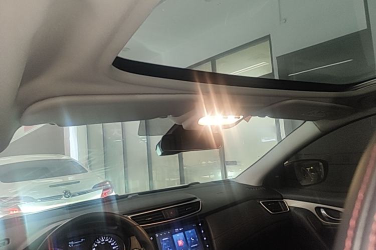 Used Nissan Qashqai 2022 2.0L CVT XV Premier Luxury Edition Headliner