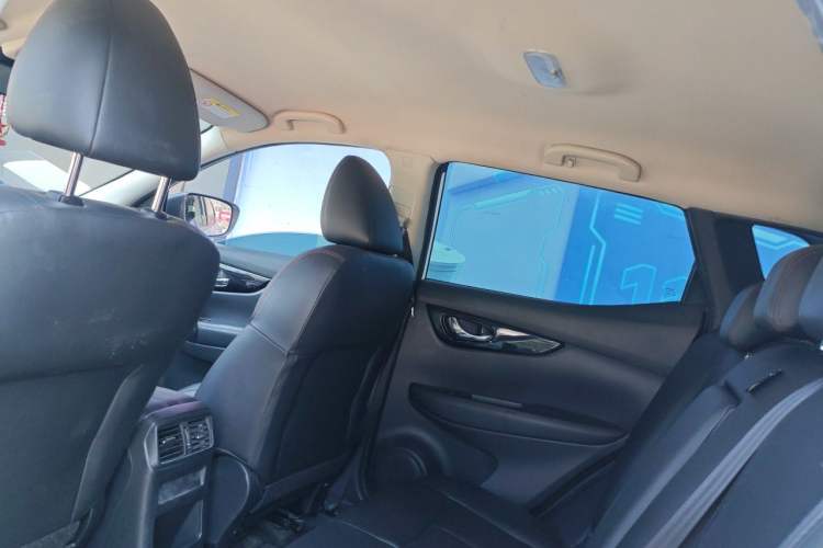 Used Nissan Qashqai 2022 2.0L CVT XV Smart Enjoyment Version Headliner
