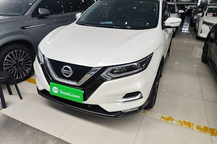 Used Nissan Qashqai 2022 2.0L CVT XV Premier Luxury Edition Guazi used car, China used car export, Used car for sale, Used cars, Cheapest cars for sale