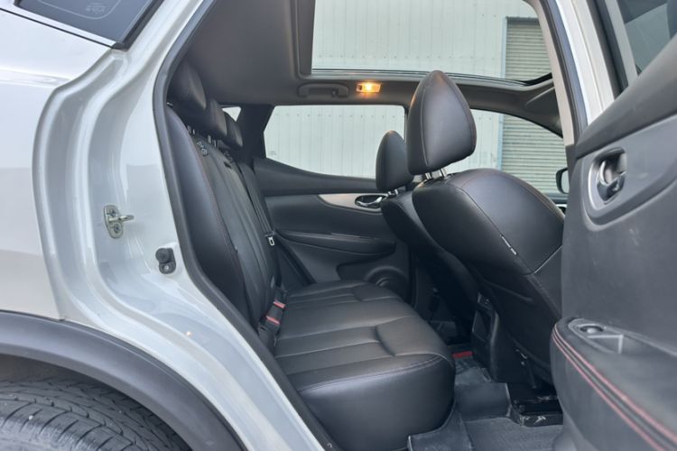 Used Nissan Qashqai 2022 2.0L CVT XV Premier Luxury Edition Interior 1
