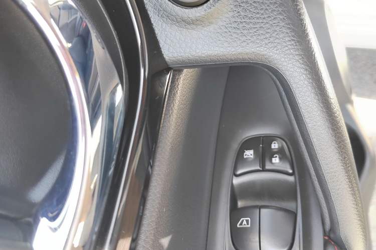 Used Nissan Qashqai 2022 2.0L CVT XV Smart Enjoyment Version Interior 1