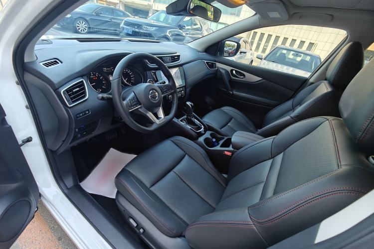 Used Nissan Qashqai 2022 2.0L CVT XV Premier Luxury Edition Interior 1