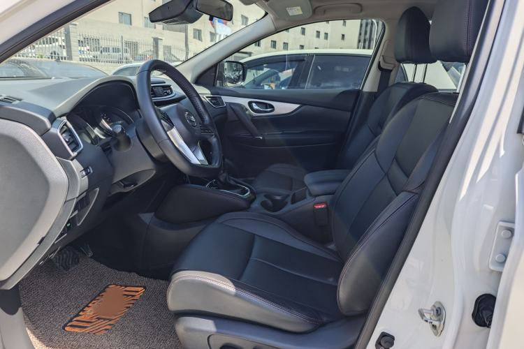 Used Nissan Qashqai 2022 2.0L CVT XV Premier Luxury Edition Interior 1