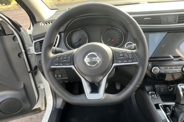 Used Nissan Qashqai 2022 2.0L CVT XV Premier Luxury Edition Interior 11