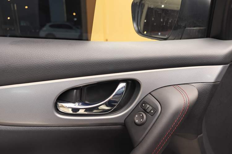 Used Nissan Qashqai 2022 2.0L CVT XV Premier Luxury Edition Interior 12