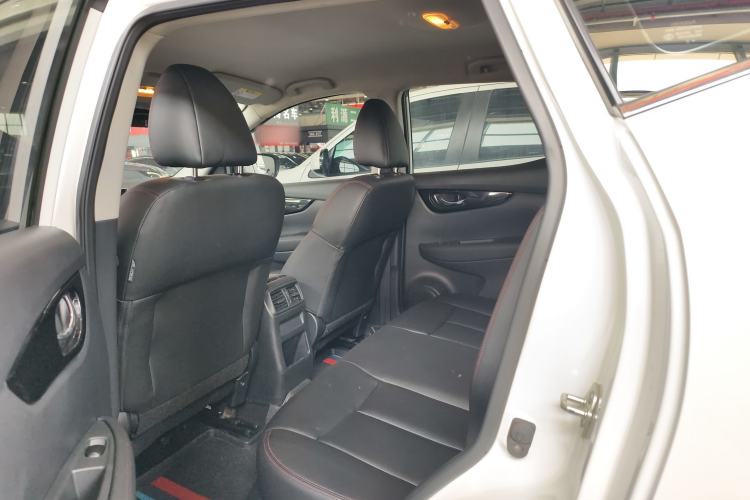 Used Nissan Qashqai 2022 2.0L CVT XV Smart Enjoyment Version Interior 2