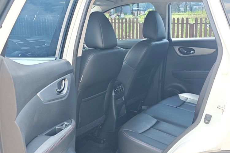 Used Nissan Qashqai 2022 2.0L CVT XV Premier Luxury Edition Interior 2