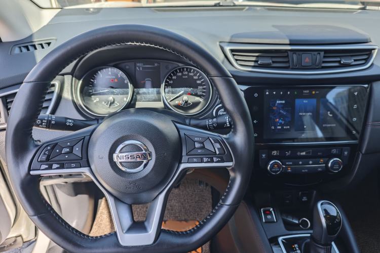Used Nissan Qashqai 2022 2.0L CVT XV Premier Luxury Edition Interior 2