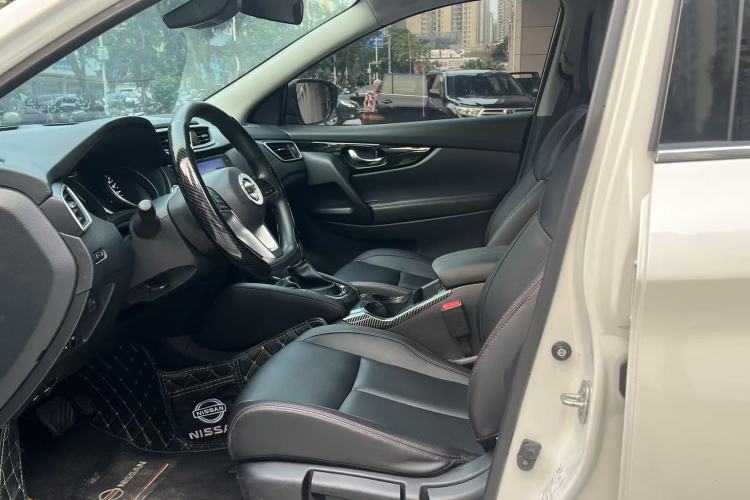 Used Nissan Qashqai 2022 2.0L CVT XV Smart Enjoyment Version Interior 2