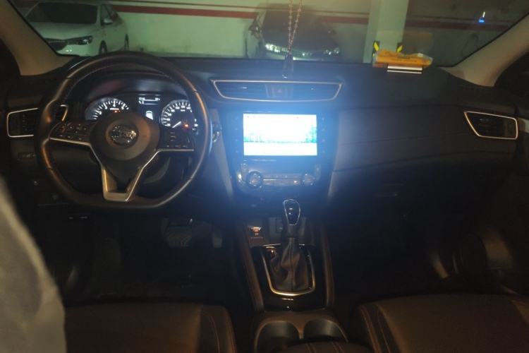 Used Nissan Qashqai 2022 2.0L CVT XV Premier Luxury Edition Interior 2