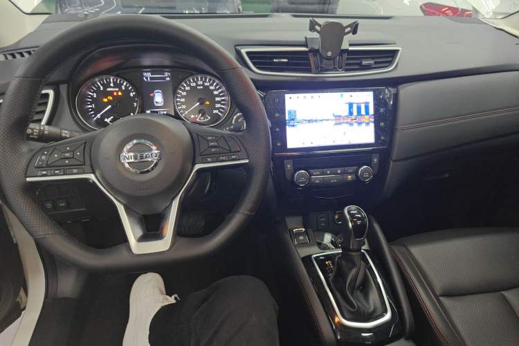 Used Nissan Qashqai 2022 2.0L CVT XV Premier Luxury Edition Interior 2
