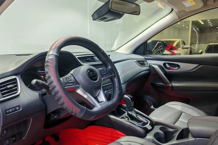 Used Nissan Qashqai 2022 2.0L CVT XV Premier Luxury Edition Interior 2