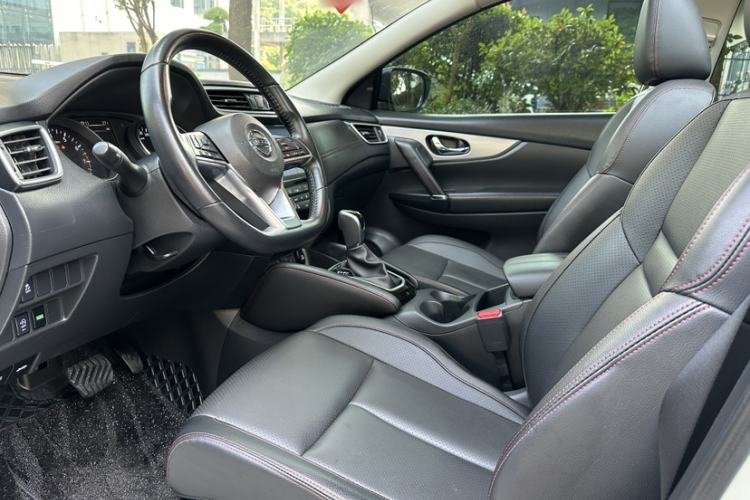 Used Nissan Qashqai 2022 2.0L CVT XV Premier Luxury Edition Interior 3