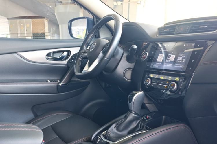 Used Nissan Qashqai 2022 2.0L CVT XV Premier Luxury Edition Interior 3