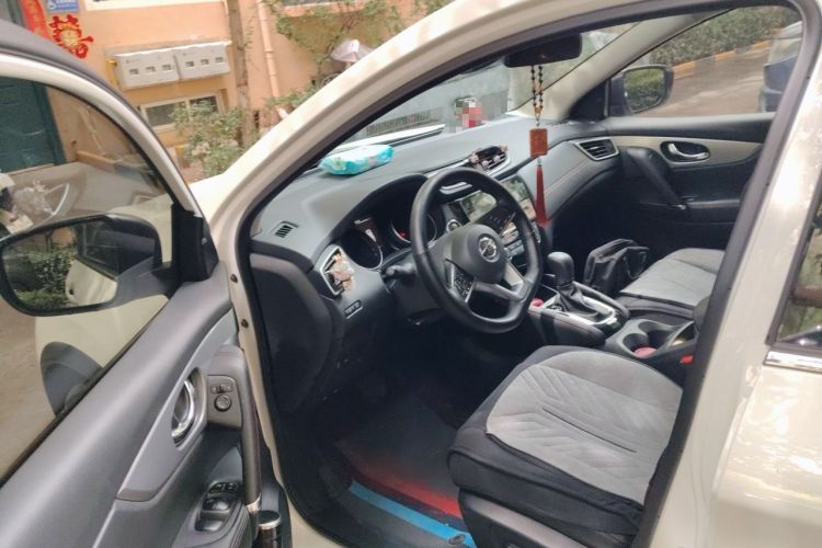 Used Nissan Qashqai 2022 2.0L CVT XV Premier Luxury Edition Interior 3