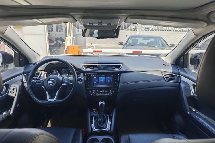 Used Nissan Qashqai 2022 2.0L CVT XV Premier Luxury Edition Interior 3