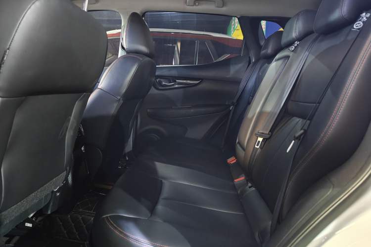 Used Nissan Qashqai 2022 2.0L CVT XV Smart Enjoyment Version Interior 3