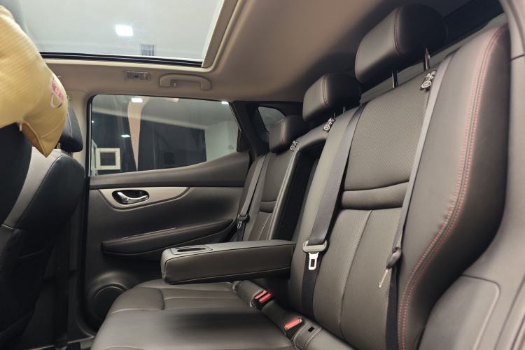 Used Nissan Qashqai 2022 2.0L CVT XV Premier Luxury Edition Interior 3