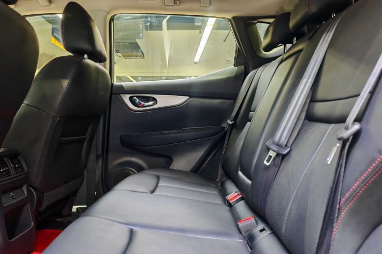 Used Nissan Qashqai 2022 2.0L CVT XV Premier Luxury Edition Interior 3
