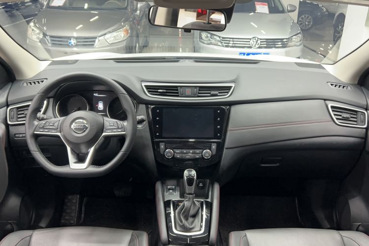 Used Nissan Qashqai 2022 2.0L CVT XV Premier Luxury Edition Interior 4