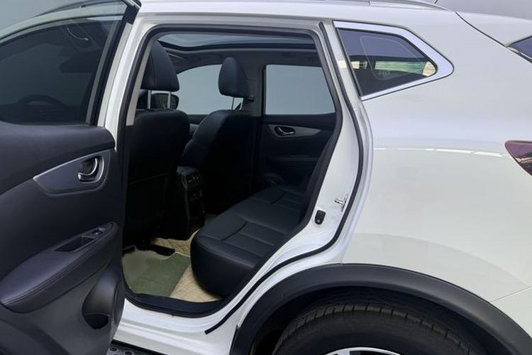 Used Nissan Qashqai 2022 2.0L CVT XV Premier Luxury Edition Interior 5
