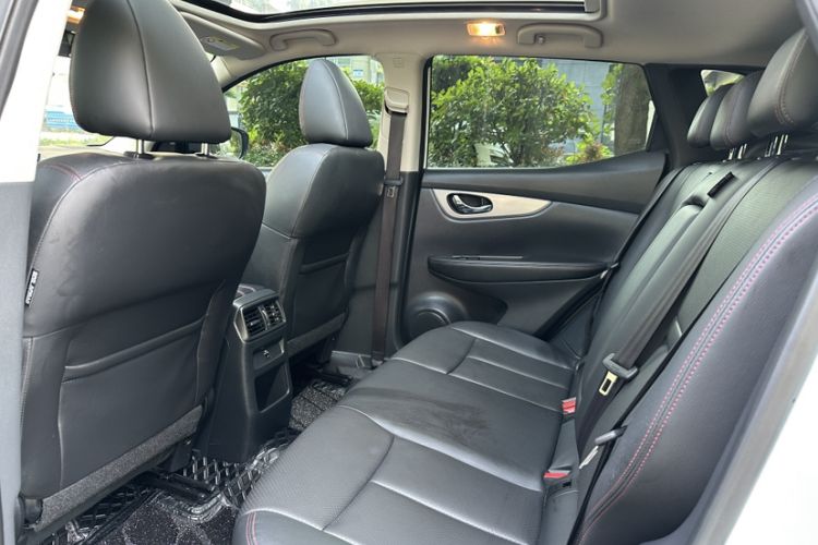 Used Nissan Qashqai 2022 2.0L CVT XV Premier Luxury Edition Interior 7