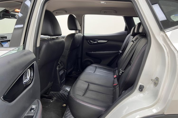 Used Nissan Qashqai 2022 2.0L CVT XV Smart Enjoyment Version Interior 7