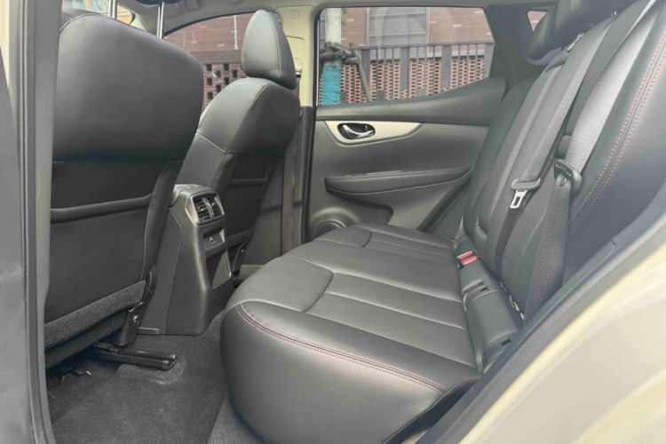 Used Nissan Qashqai 2022 2.0L CVT XV Premier Luxury Edition Interior 7