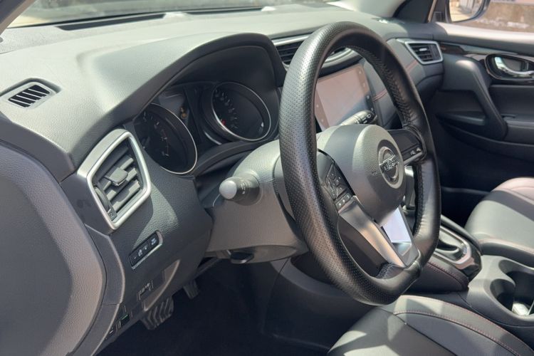 Used Nissan Qashqai 2022 2.0L CVT XV Smart Enjoyment Version Interior 7