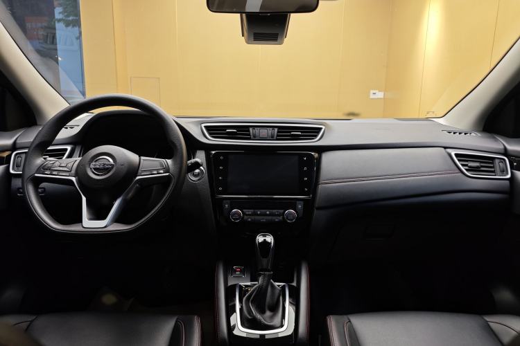 Used Nissan Qashqai 2022 2.0L CVT XV Smart Enjoyment Version Interior 8