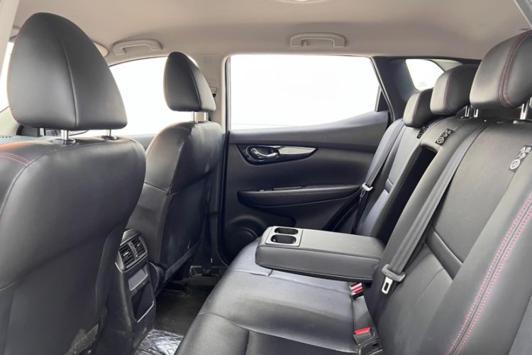 Used Nissan Qashqai 2022 2.0L CVT XV Smart Enjoyment Version Interior 8