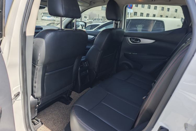 Used Nissan Qashqai 2022 2.0L CVT XV Premier Luxury Edition Interior 8