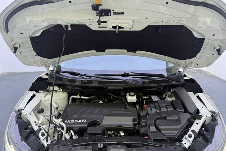 Used Nissan Qashqai 2022 2.0L CVT XV Premier Luxury Edition Interior 8