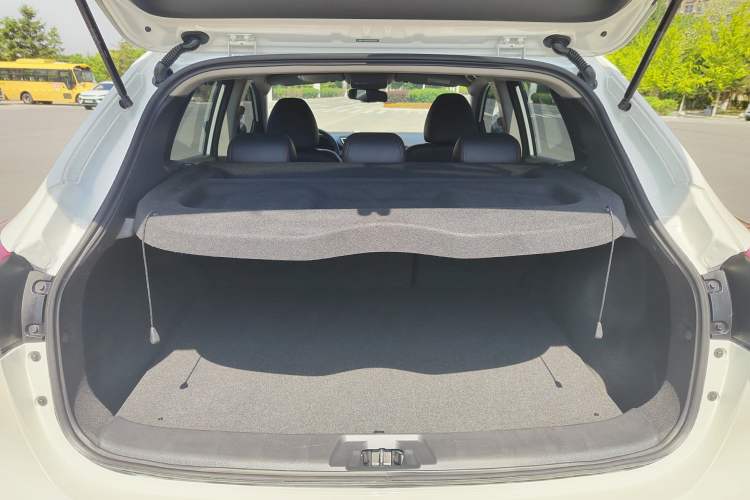 Used Nissan Qashqai 2022 2.0L CVT XV Smart Enjoyment Version Interior 9