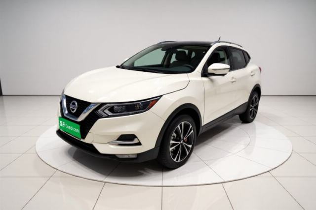 Ojetý Nissan Qashqai 2022 2.0L CVT XV Premier Luxury Edition