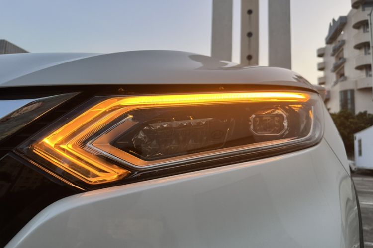 Used Nissan Qashqai 2022 2.0L CVT XV Premier Luxury Edition Left Front Headlight