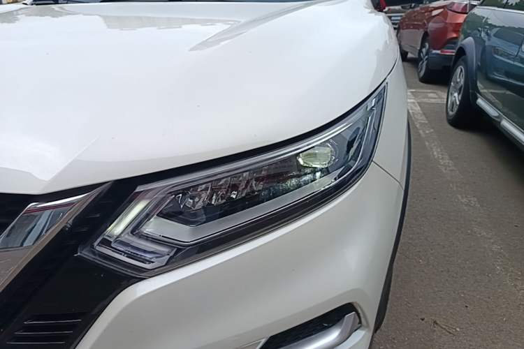 Used Nissan Qashqai 2022 2.0L CVT XV Premier Luxury Edition Left Front Headlight