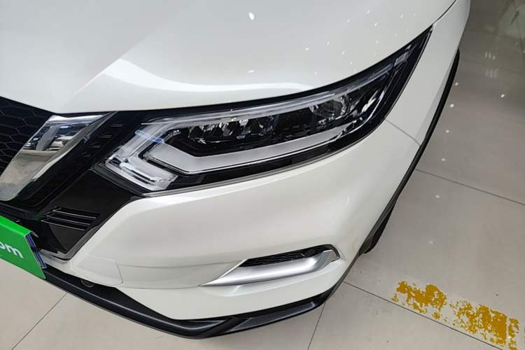 Used Nissan Qashqai 2022 2.0L CVT XV Premier Luxury Edition Left Front Headlight