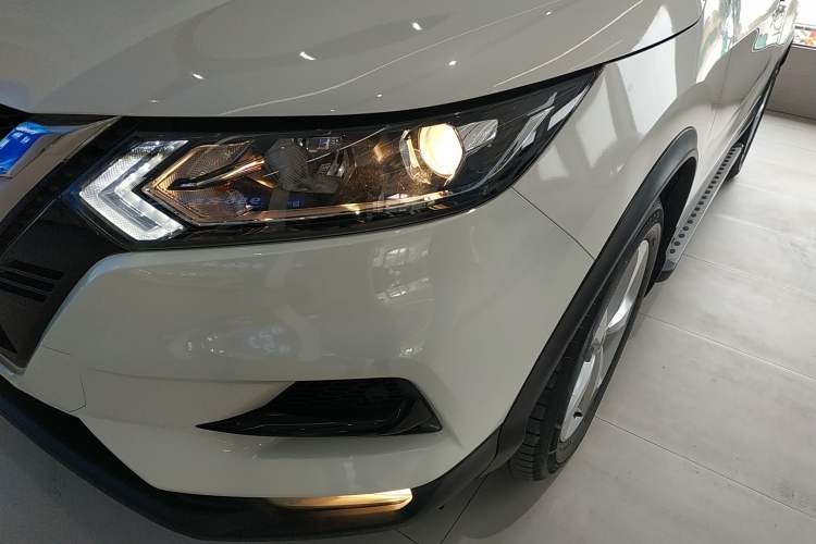 Used Nissan Qashqai 2022 2.0L CVT XV Smart Enjoyment Version Left Front Headlight