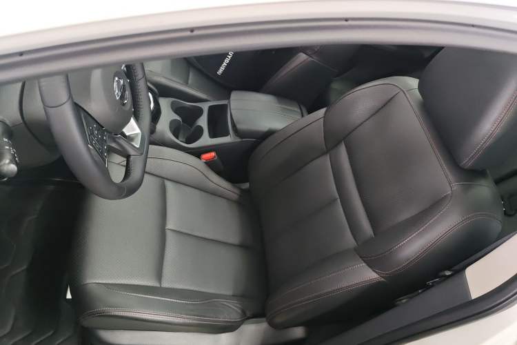Used Nissan Qashqai 2022 2.0L CVT XV Premier Luxury Edition Left Front Seat