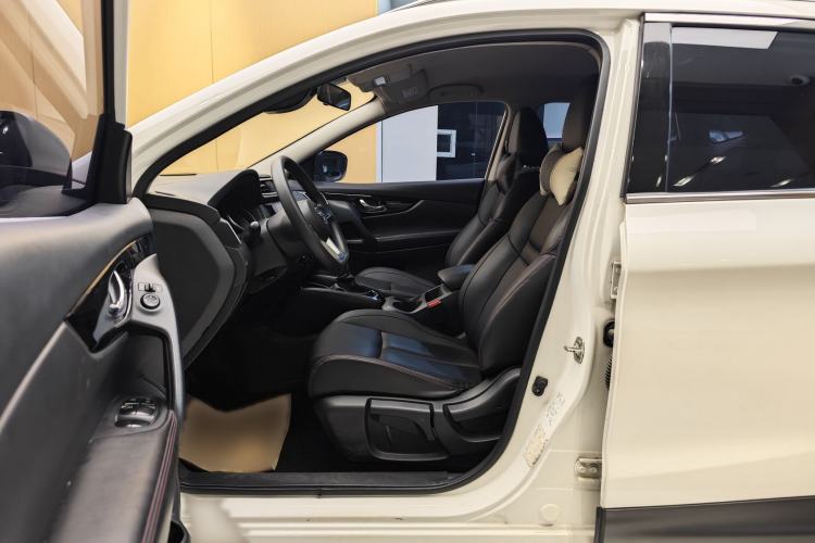 Used Nissan Qashqai 2022 2.0L CVT XV Smart Enjoyment Version Left Front Seat