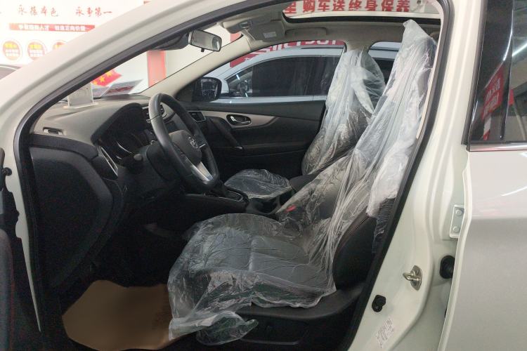 Used Nissan Qashqai 2022 2.0L CVT XV Premier Luxury Edition Left Front Seat